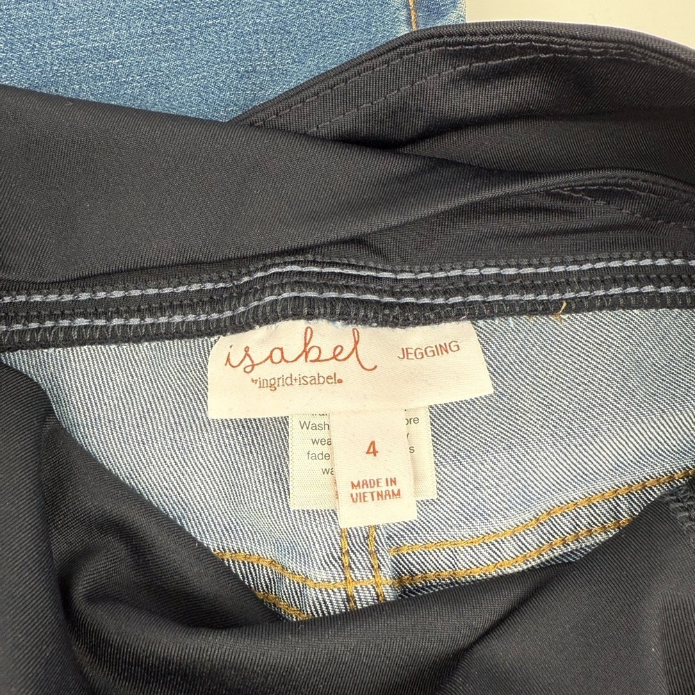 Isabel Maternity by Ingrid & Isabel Denim Jegging New! - Picture 4 of 4